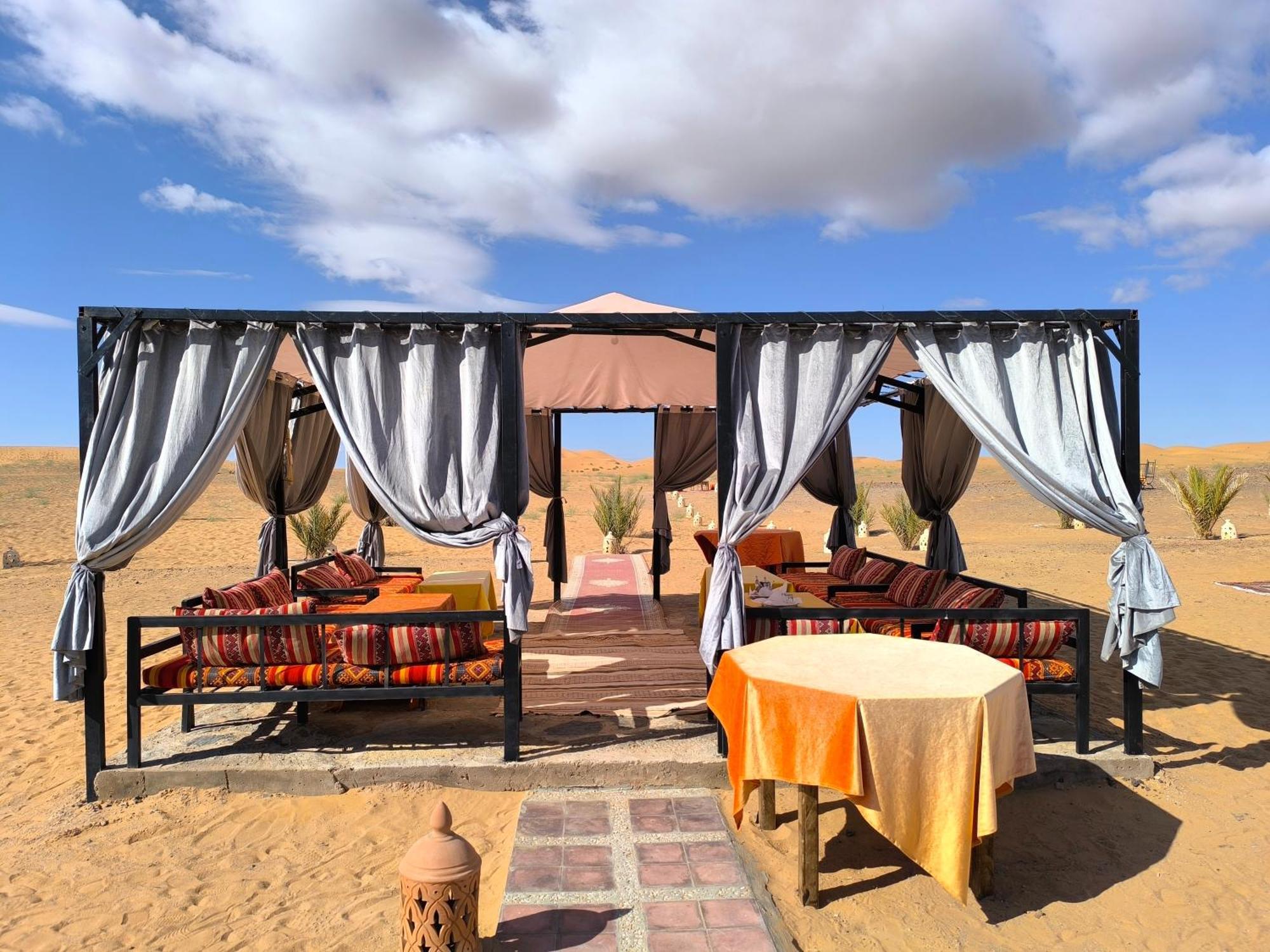 Luxury Bega Camp Hotel Merzouga Luaran gambar