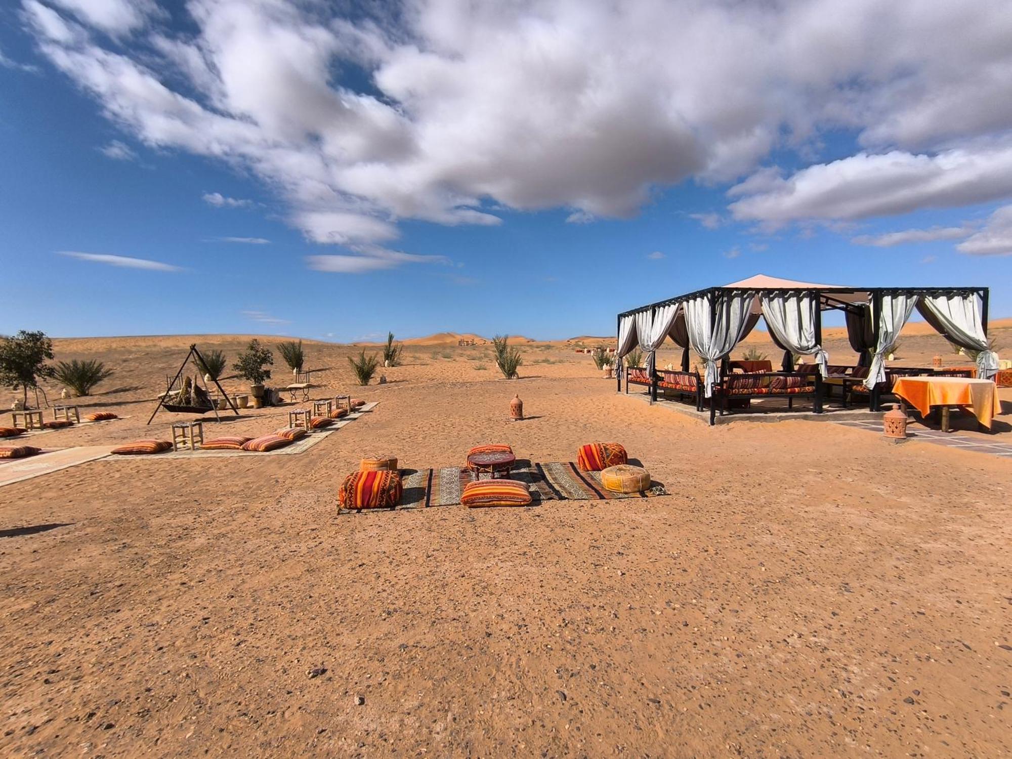 Luxury Bega Camp Hotel Merzouga Luaran gambar